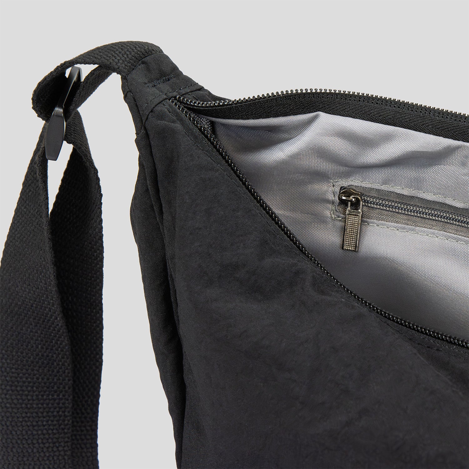 Selene Moon Bag